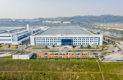 华山论剑 双技术路线加持,赛力斯汽车能否重构新能源汽车格局