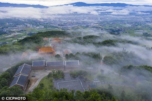 湖南靖州 云雾缭绕飞山美